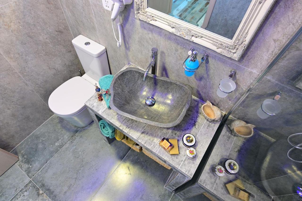 Alisaxni Studios Argászi Kültér fotó
